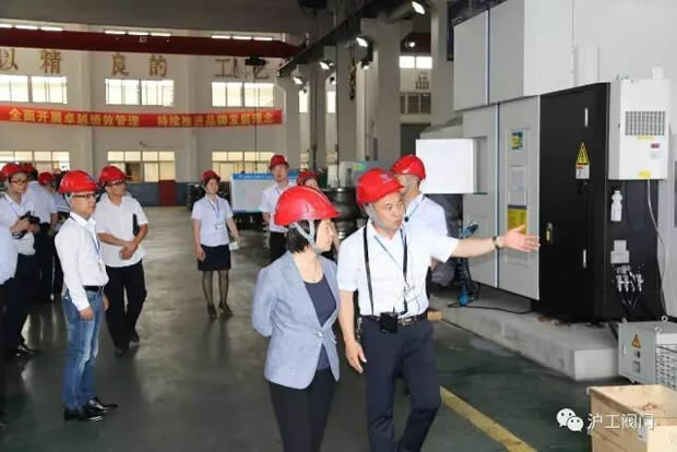 �ζ��^(q��)���^(q��)�L(zh��ng)��淼���I(l��ng)��(d��o)һ���W�R�ҹ�˾ҕ��ָ��(d��o)�������D11��