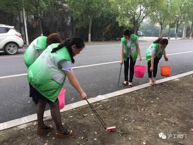 �Ϻ������y�T�S�����F�����޹�˾־Ը�߻�ӣ��D5��