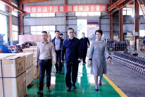 ζ^(q)ίίML(zhng)Ҧl(wi)AWRϺyTSF(tun)޹˾_չL{(dio)йD2